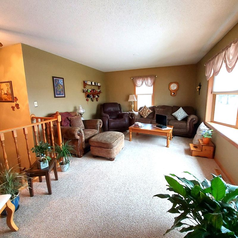 1316 County Road 9 SE, Willmar, MN 56201