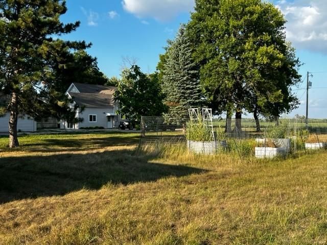 27307 540th Ave, Austin, MN 55912
