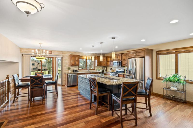 2025 87th Trl N, Brooklyn Park, MN 55443