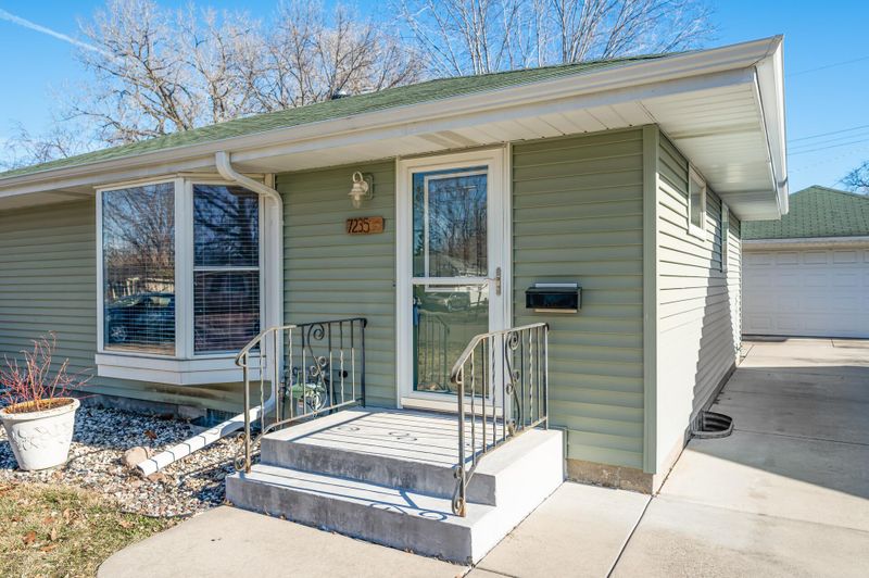 7235 Clinton Ave, Richfield, MN 55423