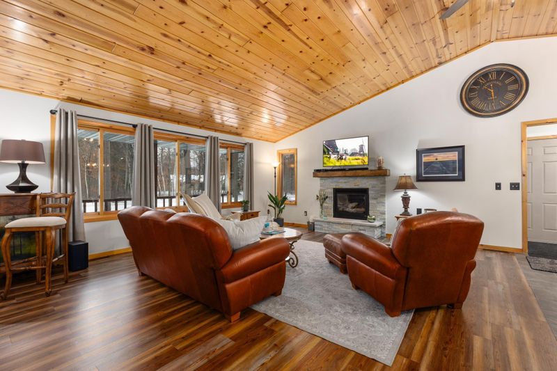 16125 Miles Cir, Brainerd, MN 56401