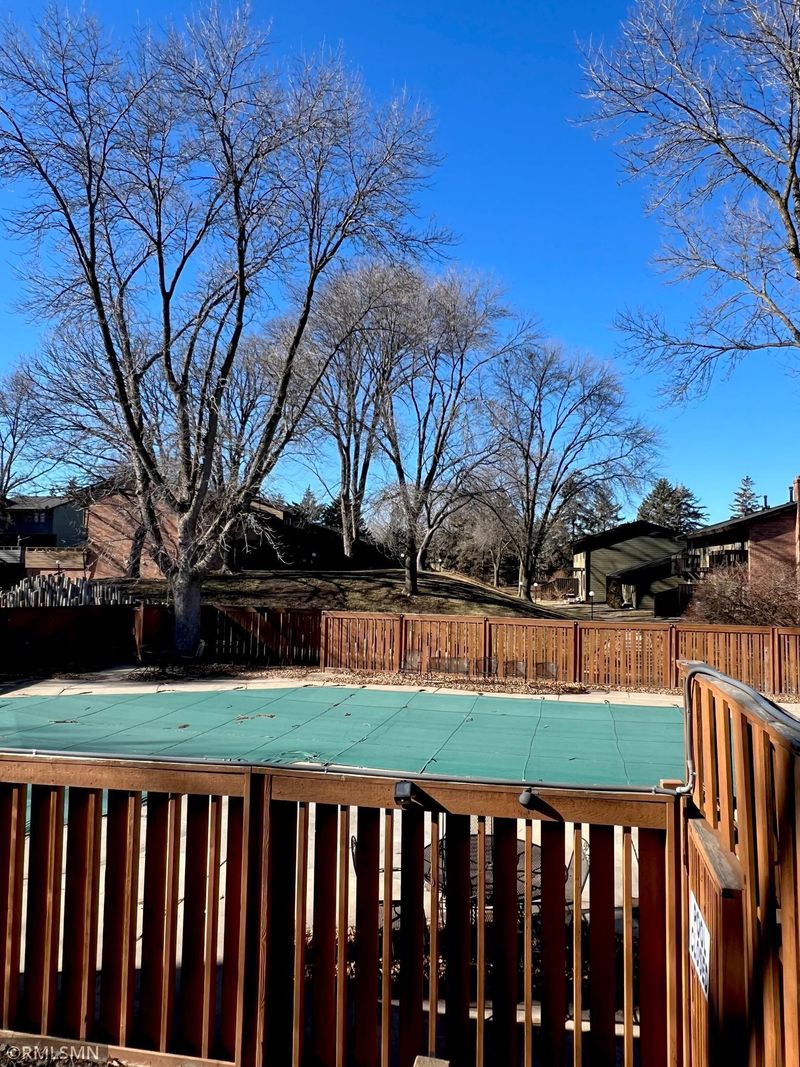 1291 Brighton Sq, New Brighton, MN 55112