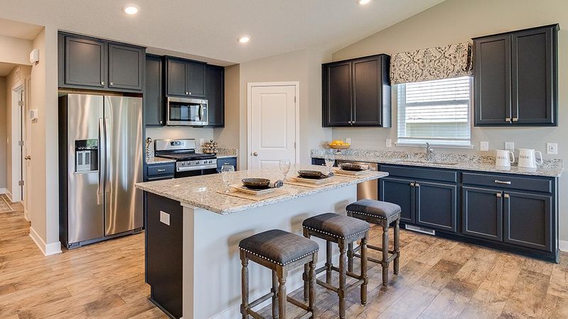 18211 Hideaway Trl, Lakeville, MN 55044