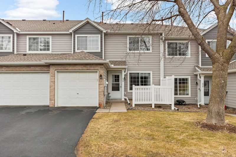 536 Mariner Way, Woodbury, MN 55129