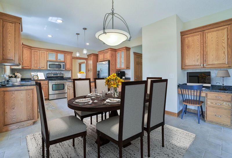 2110 Tamarack Dr, Saint Cloud, MN 56301