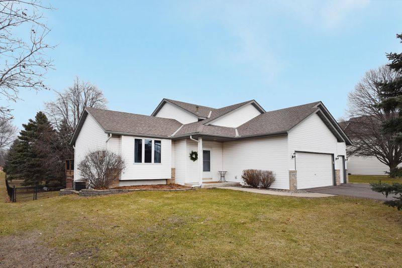 1737 124th Ave NE, Blaine, MN 55449