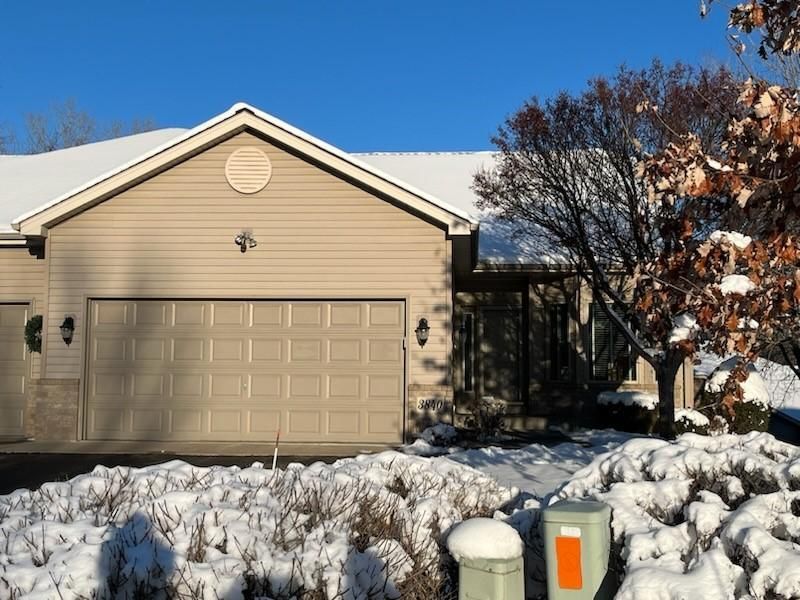 3840 Xenium Ct N, Plymouth, MN 55441