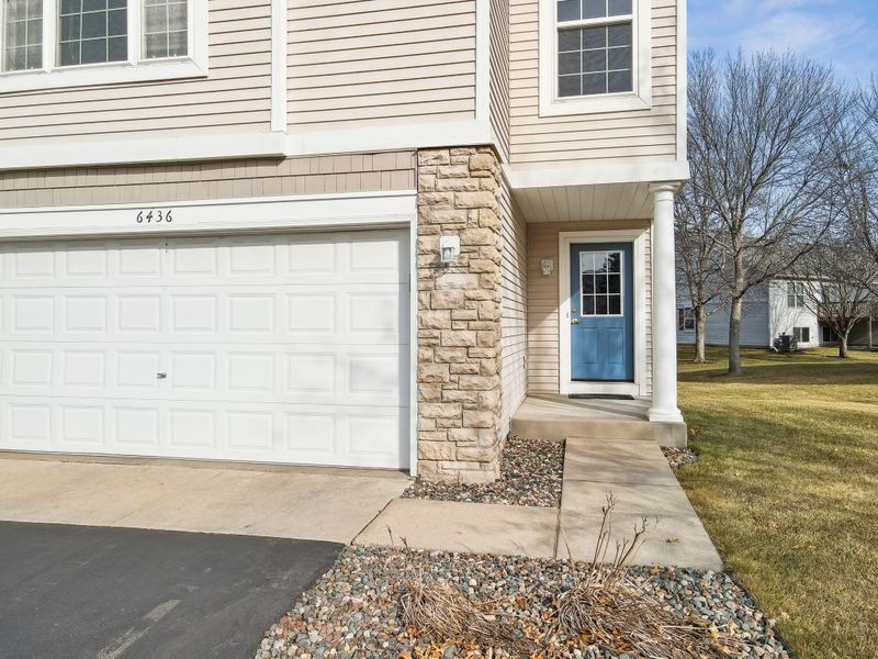 6436 157th St W, Apple Valley, MN 55124