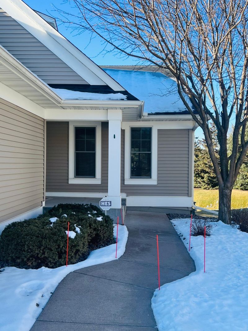 7220 Waterstone Ln, Woodbury, MN 55125