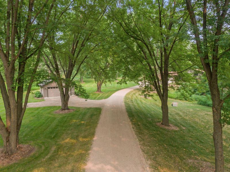 23385 Ottawa Ave, Lakeville, MN 55044