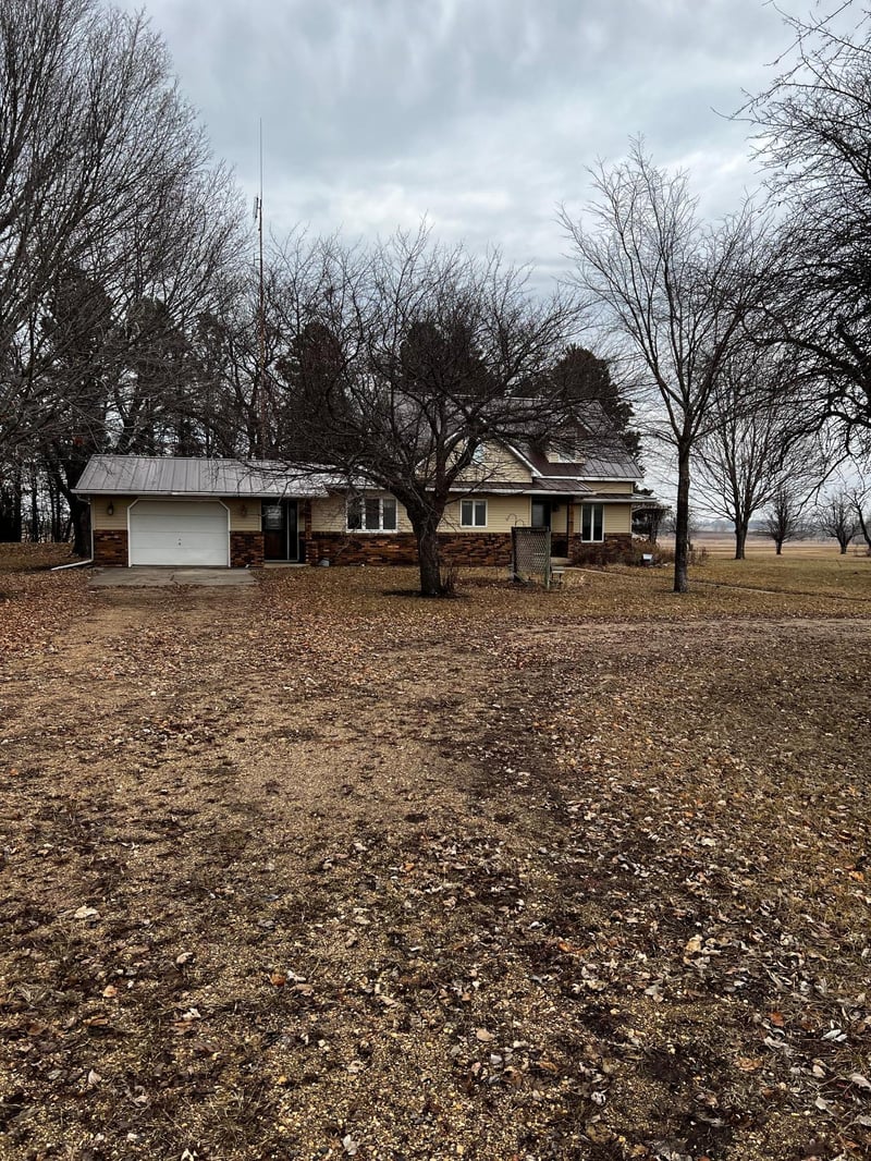 1315 110th St SW, Milan, MN 56262