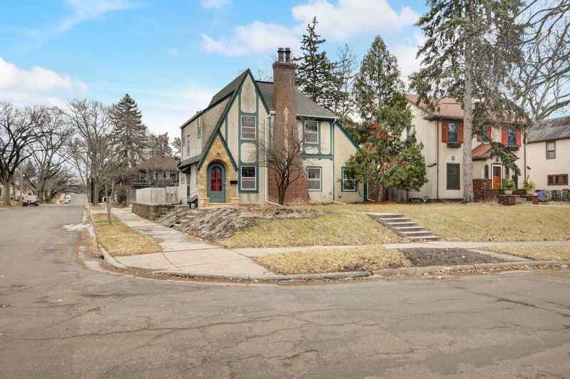 4901 10th Ave S, Minneapolis, MN 55417