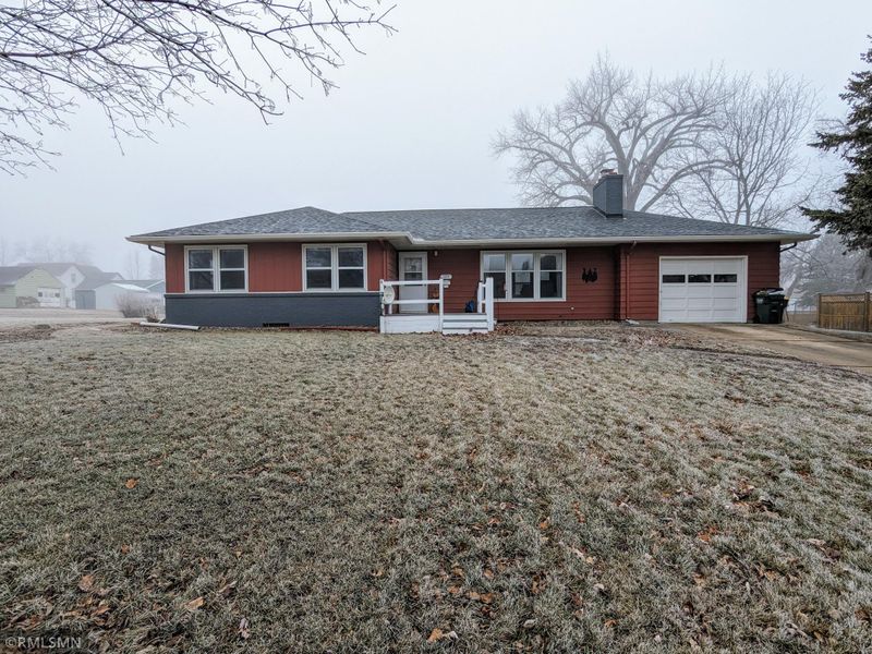 1109 W Ash Ave, Olivia, MN 56277