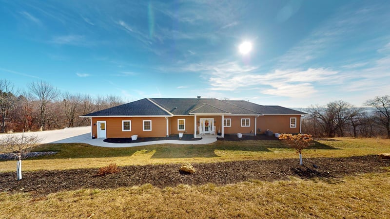 W5167 Knobloch Rd, La Crosse, WI 54601