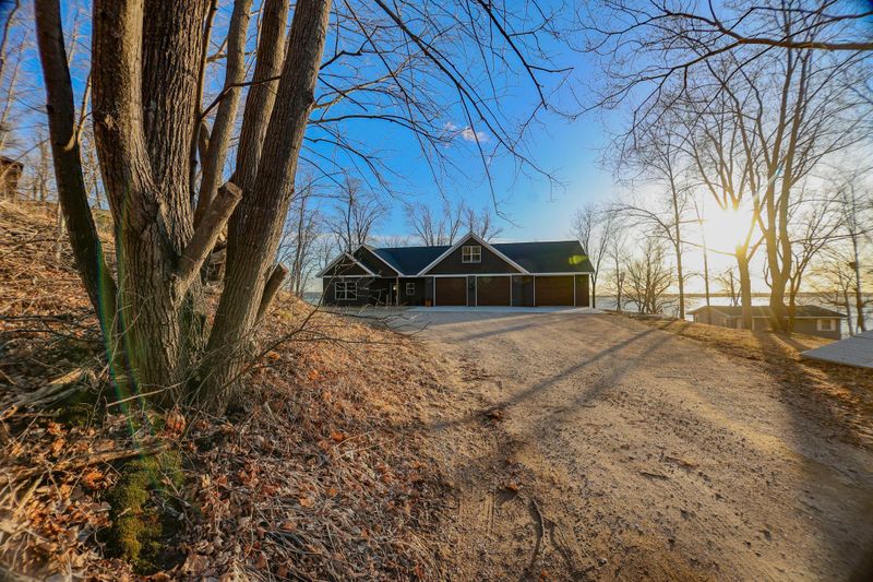 44419 Nitche Lake Rd, Perham, MN 56573