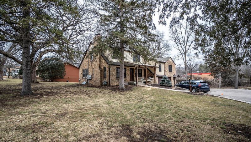 3414 Shady Oak Rd, Minnetonka, MN 55305