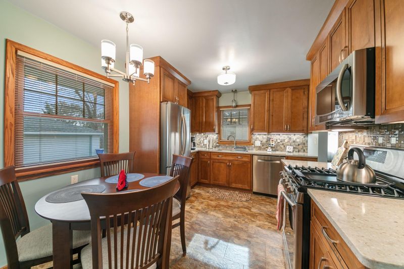 32 Kipling St, Saint Paul, MN 55119