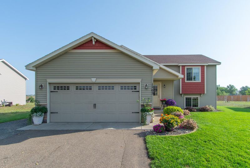 1205 3rd St SW, Rice, MN 56367