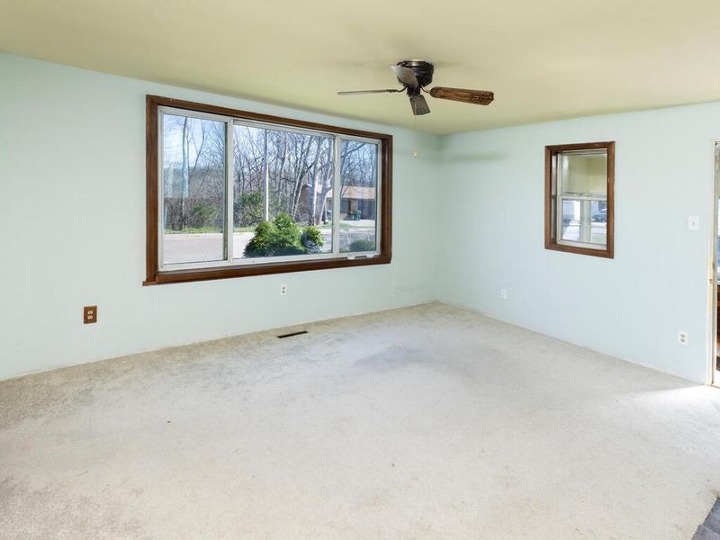 524 Cedar St N, Cannon Falls, MN 55009