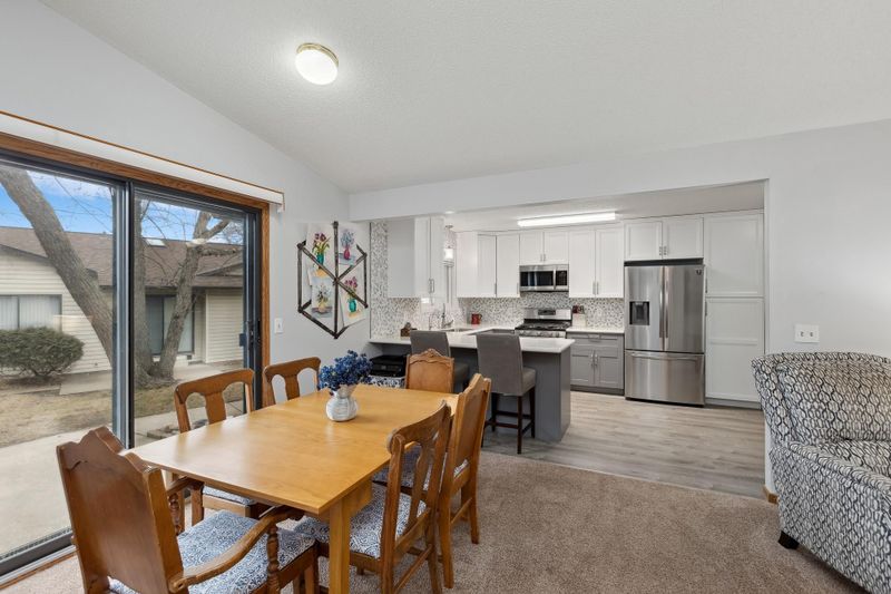 14318 Glenda Dr, Apple Valley, MN 55124