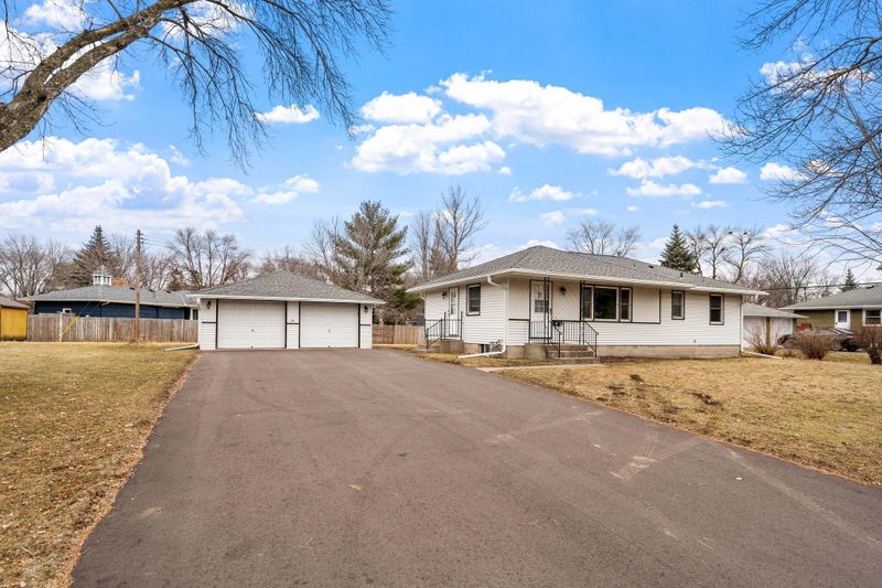 6816 71st Ave N, Brooklyn Park, MN 55428