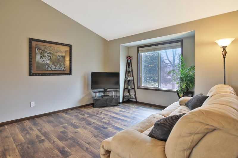 35 Oak St, Farmington, MN 55024