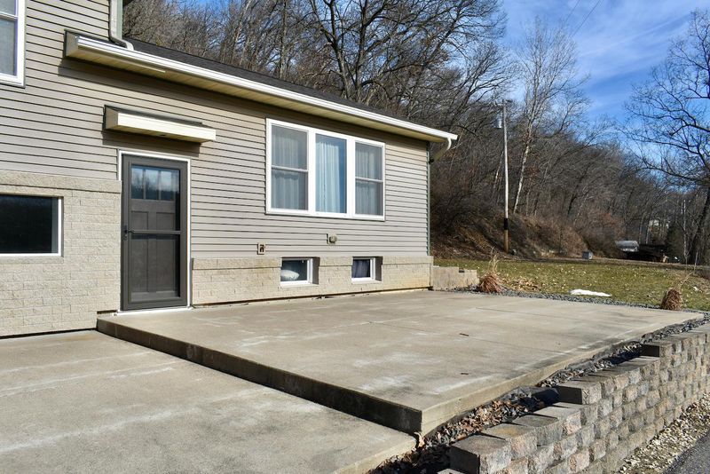 23345 Blackberry Rd, Winona, MN 55987