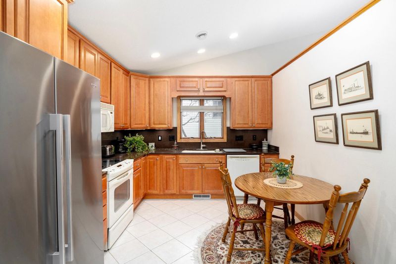 1124 Como Ave, Duluth, MN 55811