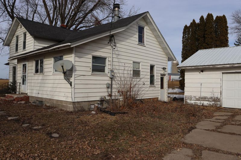 32868 County Road 12, Winona, MN 55987