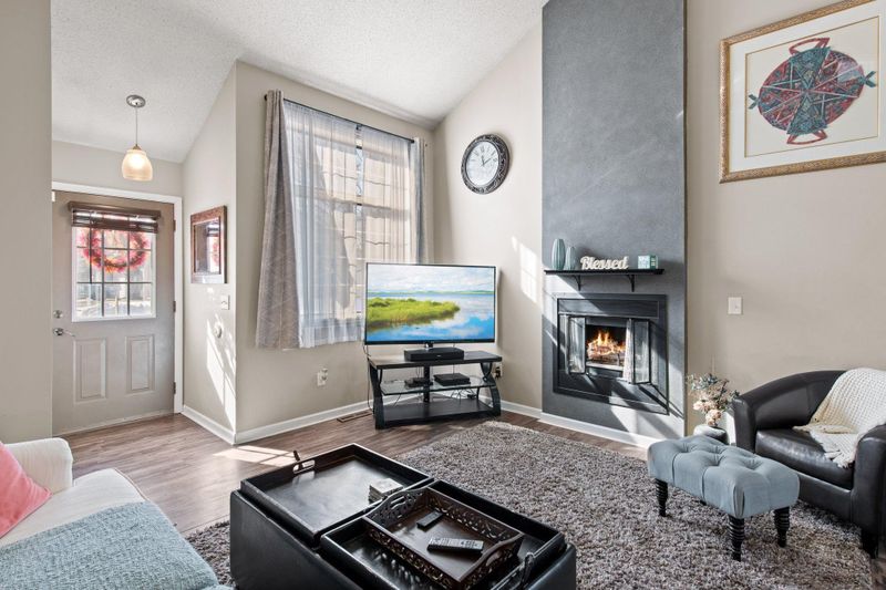 9945 Russell Ave N #7, Brooklyn Park, MN 55444