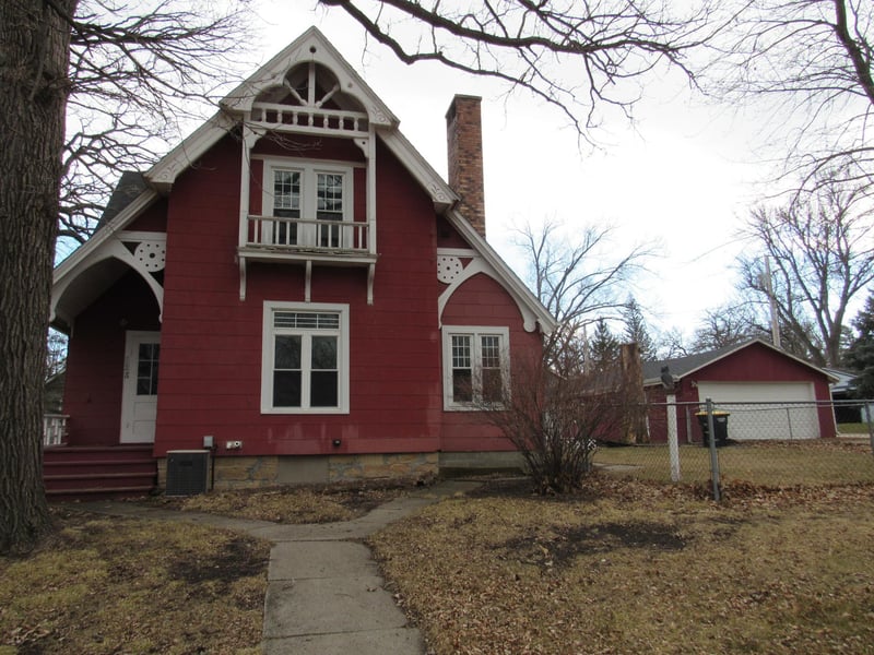228 N Holland St, Blue Earth, MN 56013