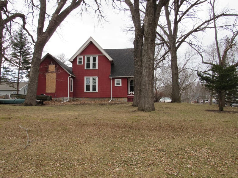 228 N Holland St, Blue Earth, MN 56013