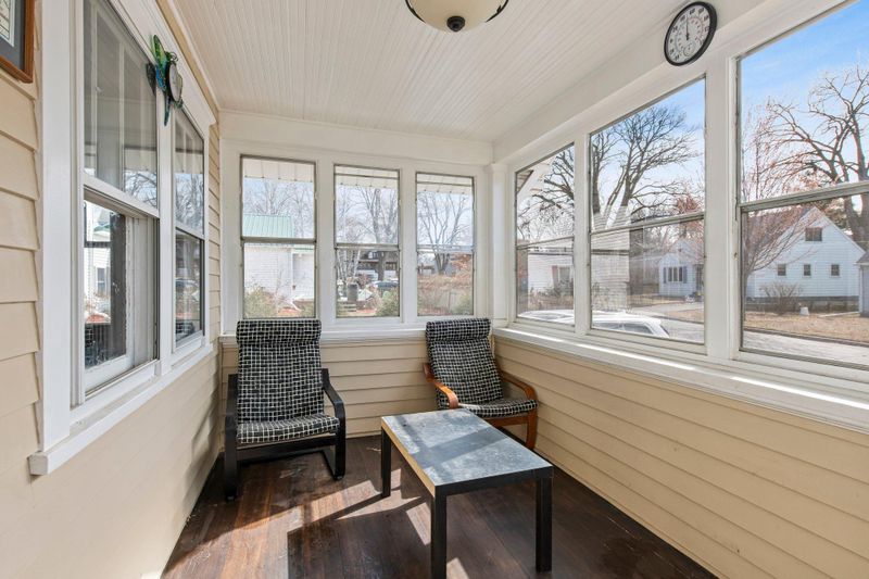 2055 Nortonia Ave, Saint Paul, MN 55119