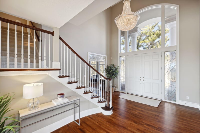 11039 Bell Oaks Estate Rd, Eden Prairie, MN 55347