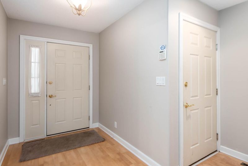 129 Shiloh Ct, Mankato, MN 56001