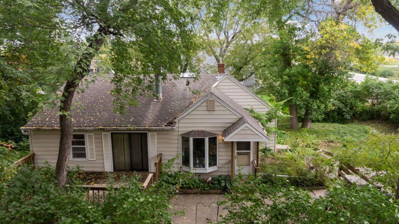 263 Central Ave N, Wayzata, MN 55391
