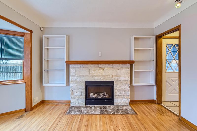3161 Rice St, Shoreview, MN 55126