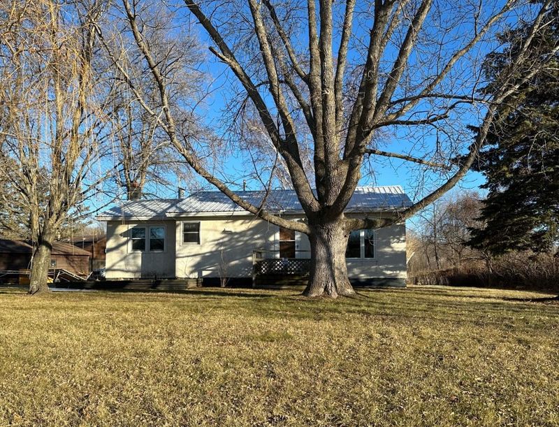 1390 Malone Island Dr, Isle, MN 56342