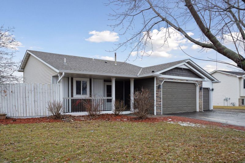 25722 11th St W, Zimmerman, MN 55398
