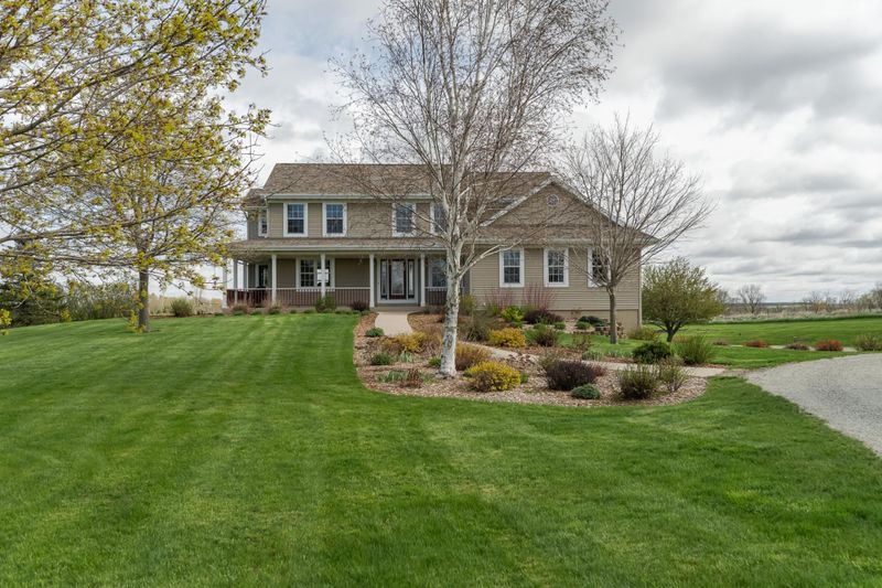 9309 125th St NW, Pine Island, MN 55963
