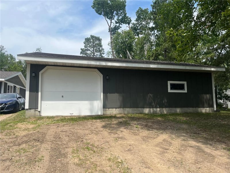 28566 190th St, Akeley, MN 56433