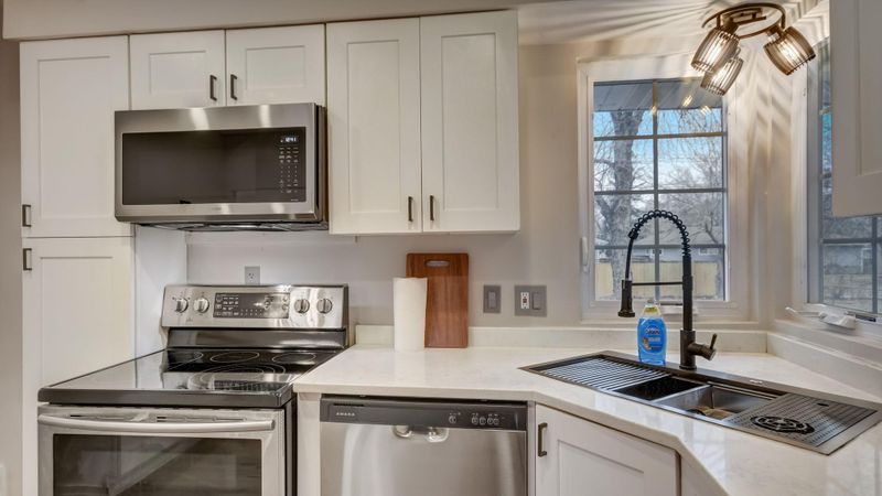 6330 Jefferson St NE, Fridley, MN 55432