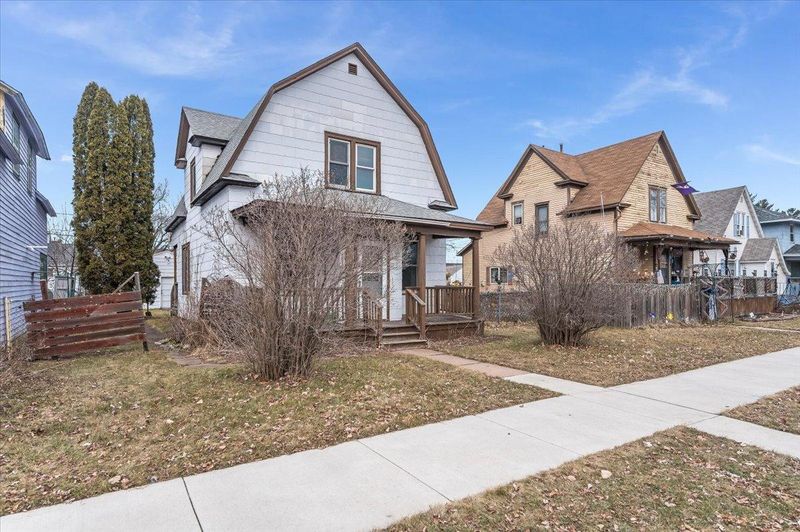 1219 N 19th St, Superior, WI 54880