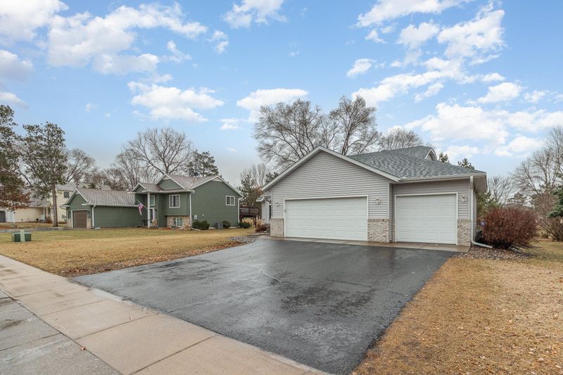 13625 Prairie Ct, Becker, MN 55308