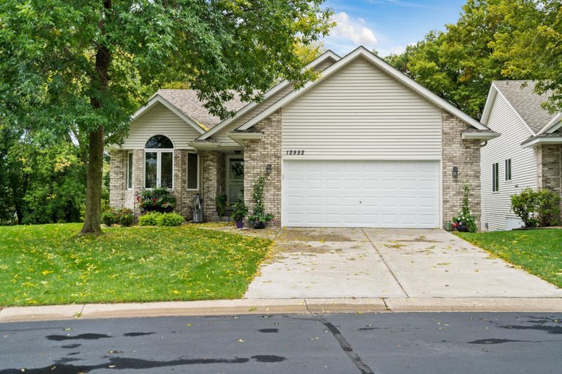 12552 Thrush St NW, Coon Rapids, MN 55448