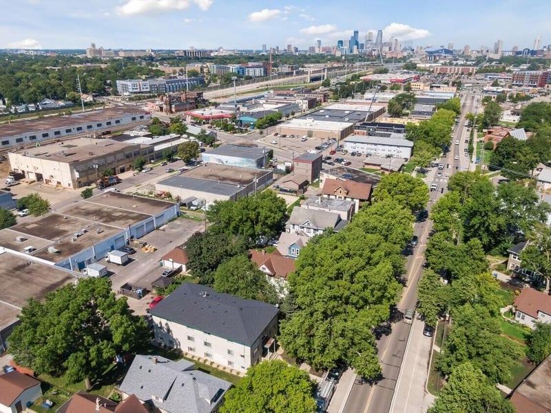 3226 Minnehaha Ave S, Minneapolis, MN 55406