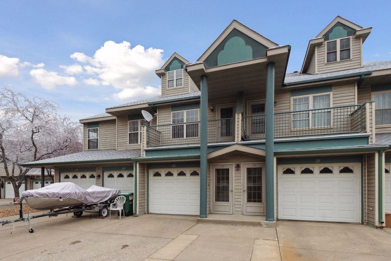 123 Morningside Dr NE, Hutchinson, MN 55350