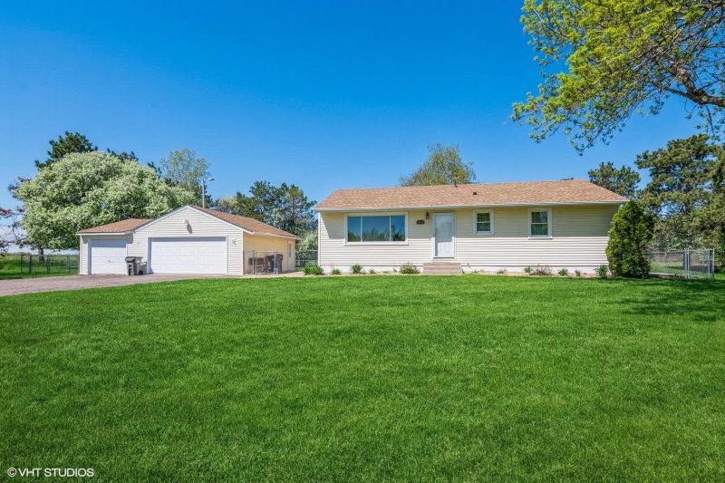 21036 Gypsy Valley Rd, Anoka, MN 55303