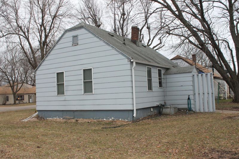 609 N Columbia Ave, Fulda, MN 56131