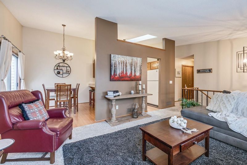 4413 Clover Ln #B, Eagan, MN 55122